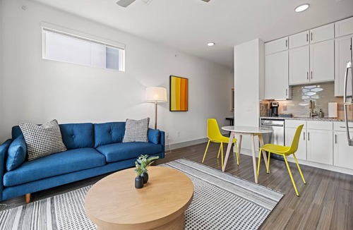 Waller Creek District Hotel | 3 Units | Downtown Haven | Fully Equipped for Dining, Culture & Total Relaxation