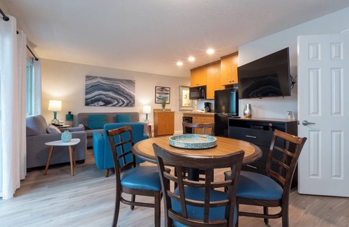 San Clemente Hotel | 3 Units | Kitchenette | Pool | Near Beach & Downtown