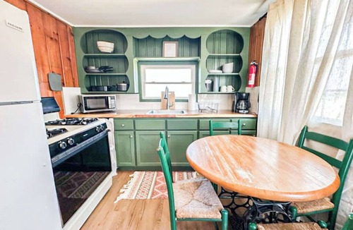Oscoda Cabin | #3 | Waterfront Cabin with New Bath