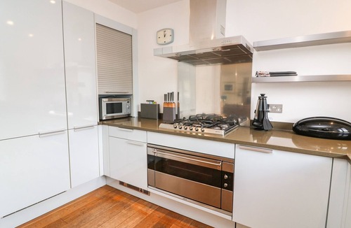 Dartmouth Cottage | 30 Dart Marina