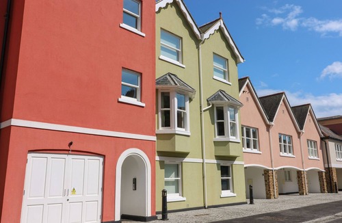 Dartmouth Cottage | 30 Dart Marina