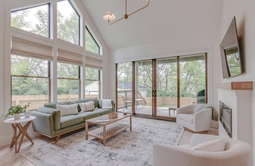 East End House | 30 Day Minimum - Elegant Home in East Nashville