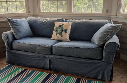 New London House | 30 % Discount Long Term Stay Pet Friendly LI Sound Water View Harbor Lighthouse