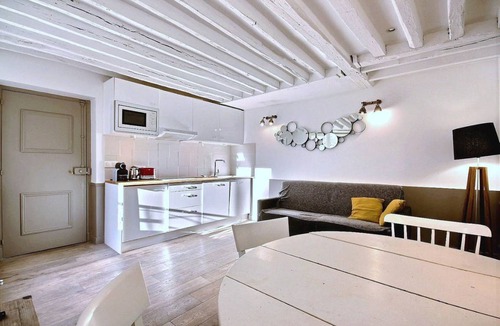 Arsenal Apartment | 30 m² Apartment ∙ 1 bedroom ∙ 2 guests