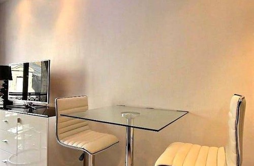 Porte-Dauphine Apartment | 30 m² Apartment ∙ 1 bedroom ∙ 2 guests