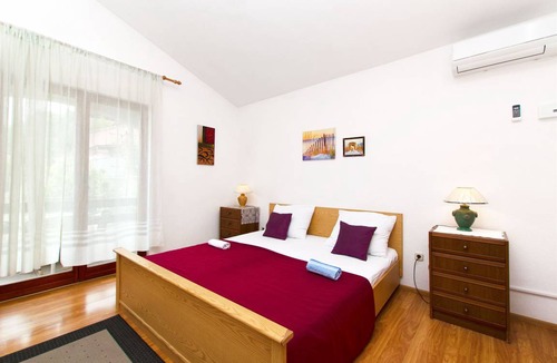 Jesenice Apartment | 30 m² Apartment ∙ 1 bedroom ∙ 3 guests