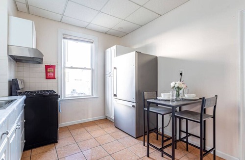 Hackensack River Waterfront Apartment | 30-Min to NYC: 2BR Apt, Pets Welcome