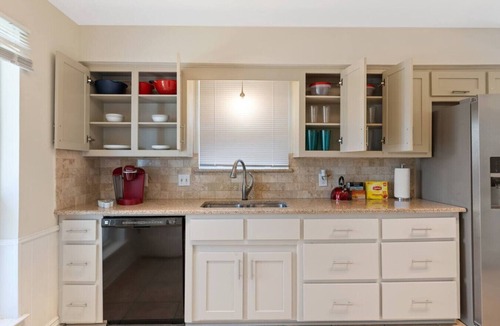 Plano House | 30% OFF Family Favorite - 6 TVs- Pool Table!