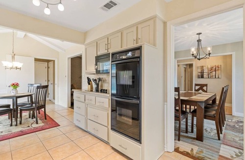 Plano House | 30% OFF Family Favorite - 6 TVs- Pool Table!