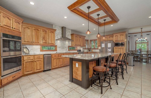 Greensboro House | 30% off until June, Huge View, Pointe Lot, Dock, Pontoon, Theater, Fire Pit,WOW