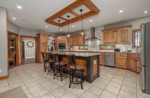 Greensboro House | 30% off until June, Huge View, Pointe Lot, Dock, Pontoon, Theater, Fire Pit,WOW