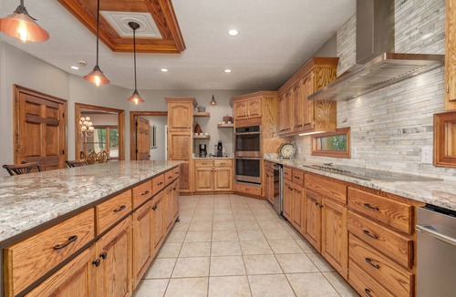 Greensboro House | 30% off until June, Huge View, Pointe Lot, Dock, Pontoon, Theater, Fire Pit,WOW