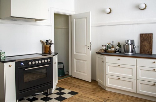 Copenhagen K Apartment | 300 km2 herskabslejlighed med udsigt til kastellet