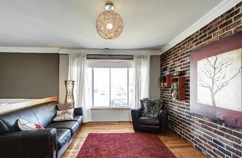 Laval Apartment | #300 Spacious, bright unit with pool, backyard and parking
