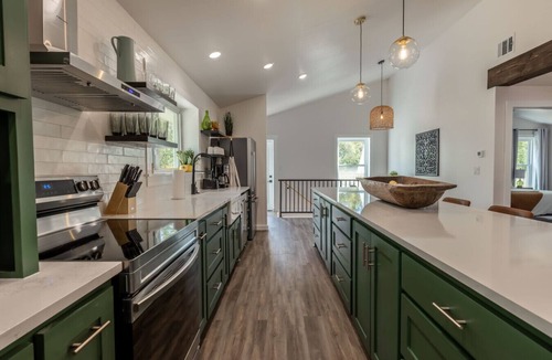 Granite Shoals House | 300 steps from Lake~Hot Tub~Fire Pit~Game Room