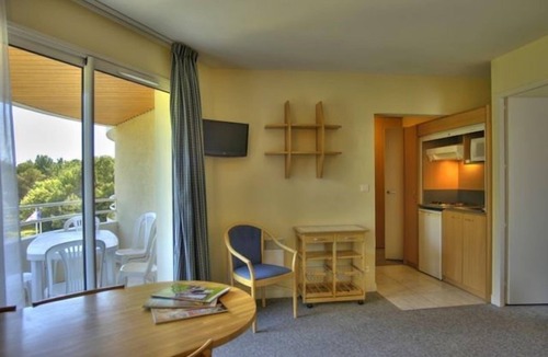 Saint-Jean-de-Monts Condo | 300m de la Plage ! Appart avec accès Piscine + Spa
