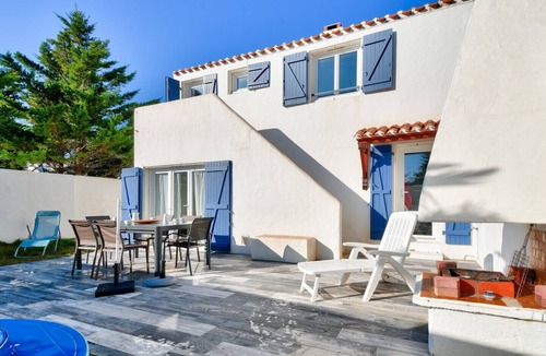 La Gueriniere Ski Chalet | 300m from the beach, house for 6 people