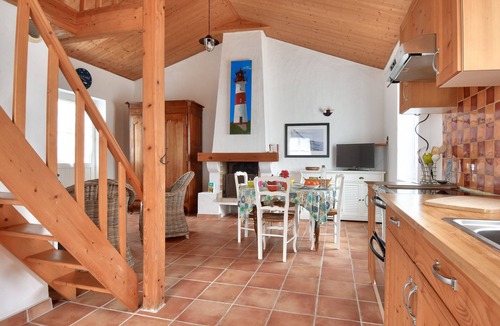 L'Epine Apartment | 300m from the beach - house with garden for 3