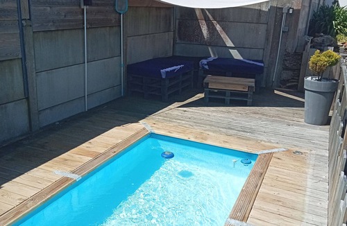 Pornic Ski Chalet | 300m from the sea - garden and small pool