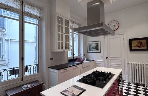 Quartier des Invalides Apartment | 300m2 4br 4bath next to Musée d'Orsay with beautiful views of the Seine & Louvre