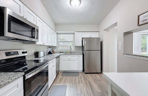 Tampa Cottage | 3012 E Norfolk Street