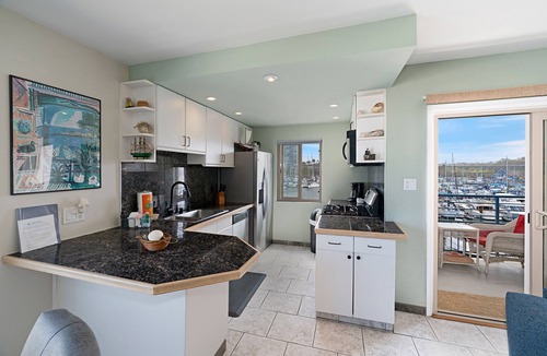 Townsite Condo | 301B Ocean Harbor View - Top Floor Corner Unit