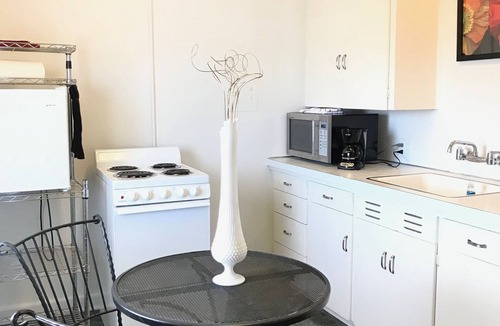 Boone Apartment | 302 Studio Apt., A Preferred Partner of Rail Explorers