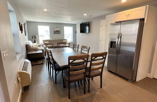 Watkins Glen House | 304 3rd Street, Suite B