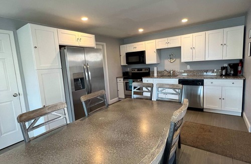 Watkins Glen House | 304 3rd Street, Suite B