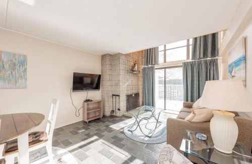 Thayerville House | 304C One Bedroom One Bath