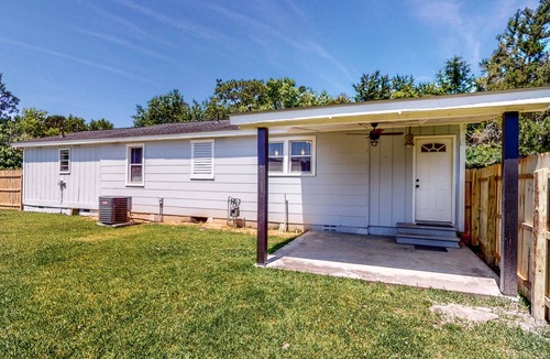 Bloomingdale House | 304SCYPR: 3 BR, 2 BA House in Bloomingdale, Sleeps 3