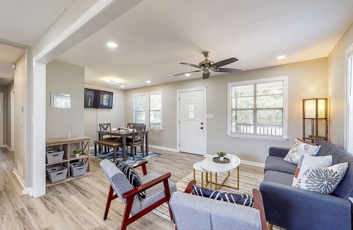 Bloomingdale House | 304SCYPR: 3 BR, 2 BA House in Bloomingdale, Sleeps 3
