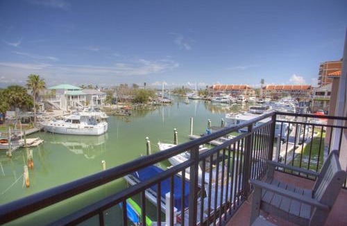 Madeira Beach House | 305 - Madeira Bay Resort
