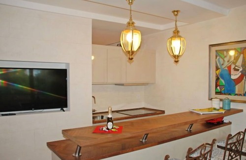 Bissone Apartment | 305 Romantik by Interhome