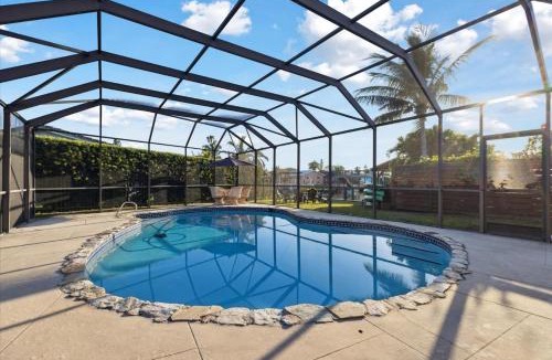 Venetian Way House | 307 Brightwaters Dr