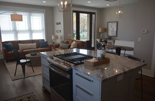 Grand Haven House | 307 Franklin Row