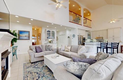 Heron Harbour Isle House | 309 White Heron Court