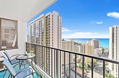 Waikiki Condo | 30FL Great Ocean Views w/Lanai, King bed, Parking