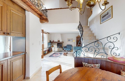 La Punt-Chamues-ch Apartment | 3½-room apartment on the 3rd floor.
