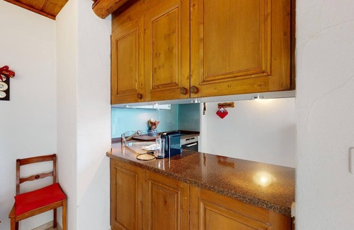 La Punt-Chamues-ch Apartment | 3½-room apartment on the 3rd floor.