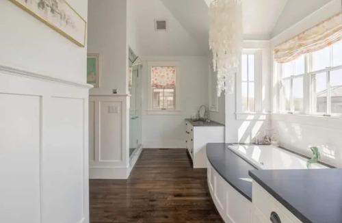 Nantucket House | 31 Almanac Pond Road