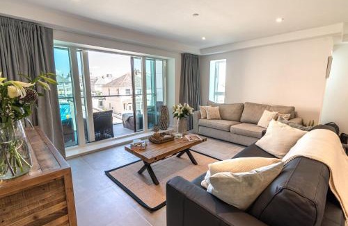 Newquay City Centre House | 31 Cliff Edge