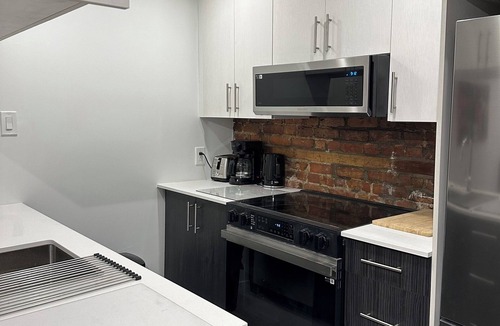 Latin Quarter Apartment | 31 Nights or more - 3 bedroom apartment in downtown Montréal with terrace