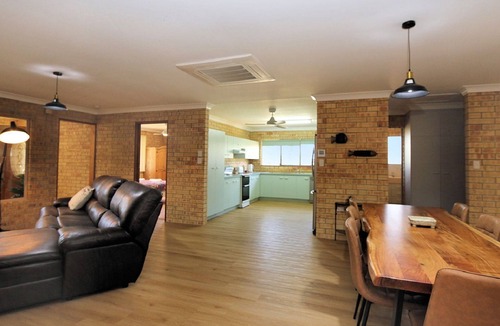 Burnett Heads House | 31 Shelley Street Burnett Head