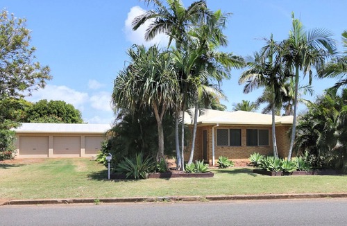 Burnett Heads House | 31 Shelley Street Burnett Head