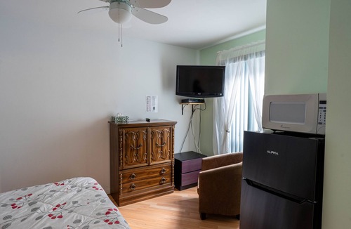 Cap de la Madeleine Apartment | 311 Chambre Pratique et Confortable