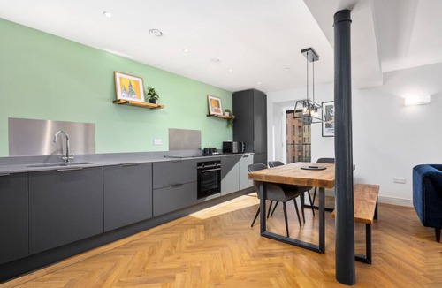 Dunfermline Apartment | 314 Reid's Corner - by StayDunfermline