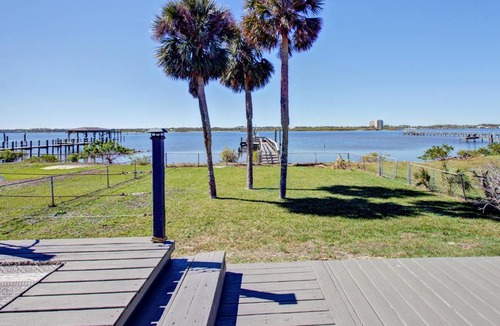 Rio Mar Beaches House | 3170 S Peninsula Drive