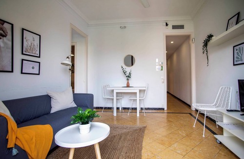 El Poble-sec Apartment | 31ABPAR1110 - Three Bedroom Apartment, Sleeps 4