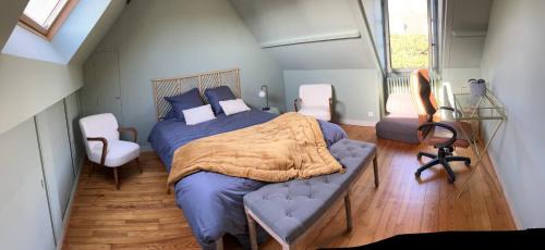 Senlis House | 32-La Place To Be